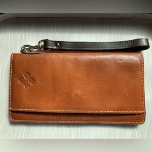 Patricia Nash Tan Leather Wallet Wristlet